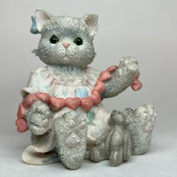 “A Good Friend Warms the Heart” Calico Kittens - Picture 3 of 10